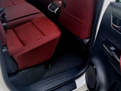 TOYOTA HILUX SR5 2025