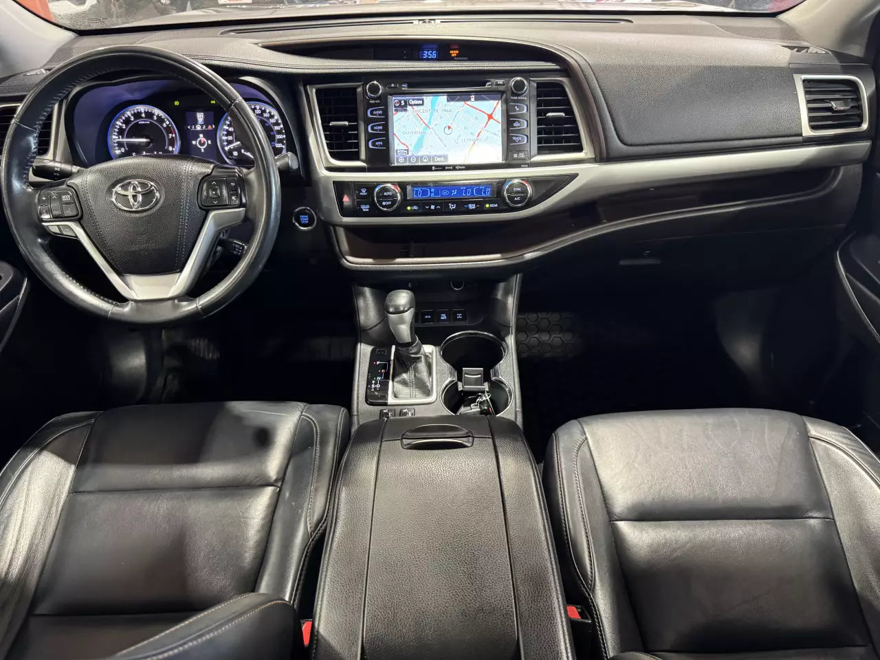 TOYOTA HIGHLANDER XLE 2016