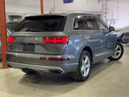 AUDI Q7 2018