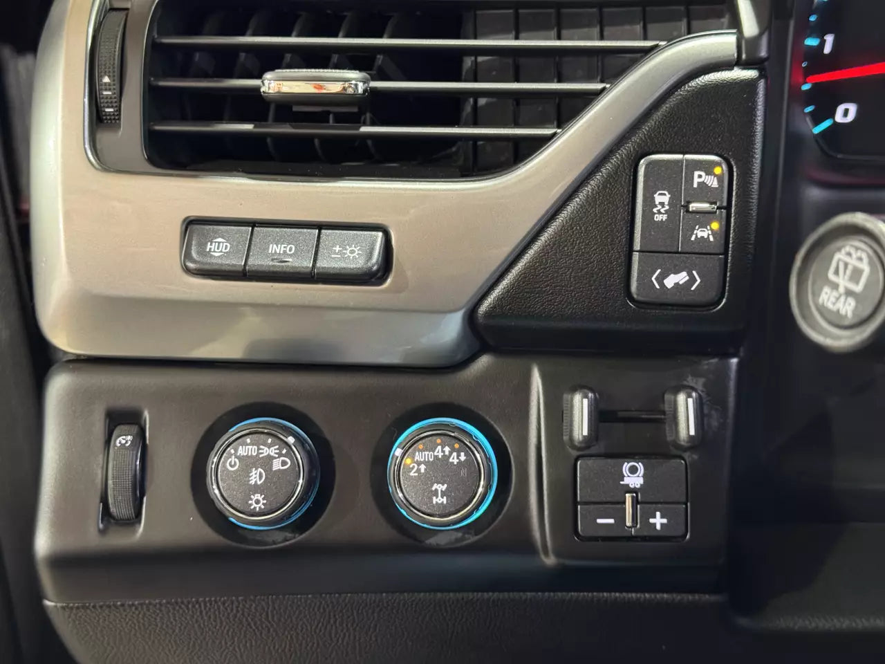 CHEVROLET TAHOE 2019