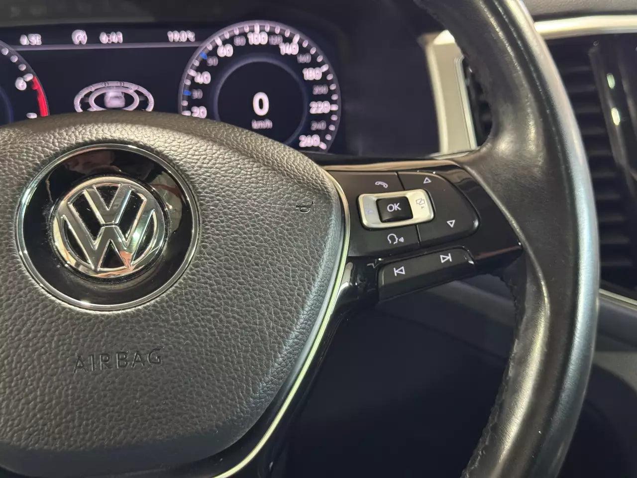 VOLKSWAGEN ATLAS 2018