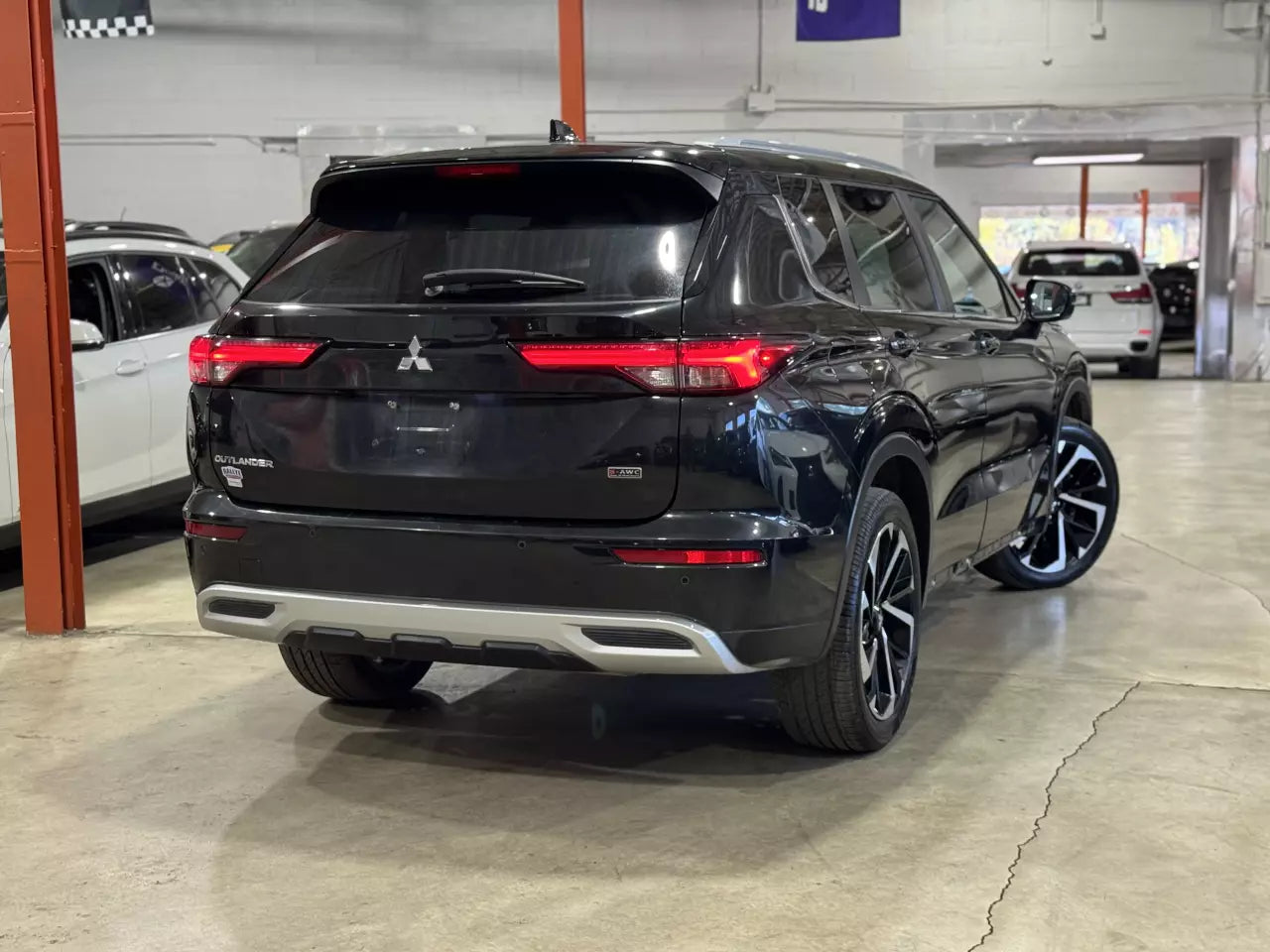 MITSUBISHI OUTLANDER 2023