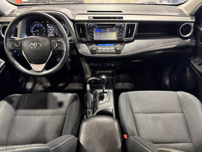 TOYOTA RAV4 XLE 2017