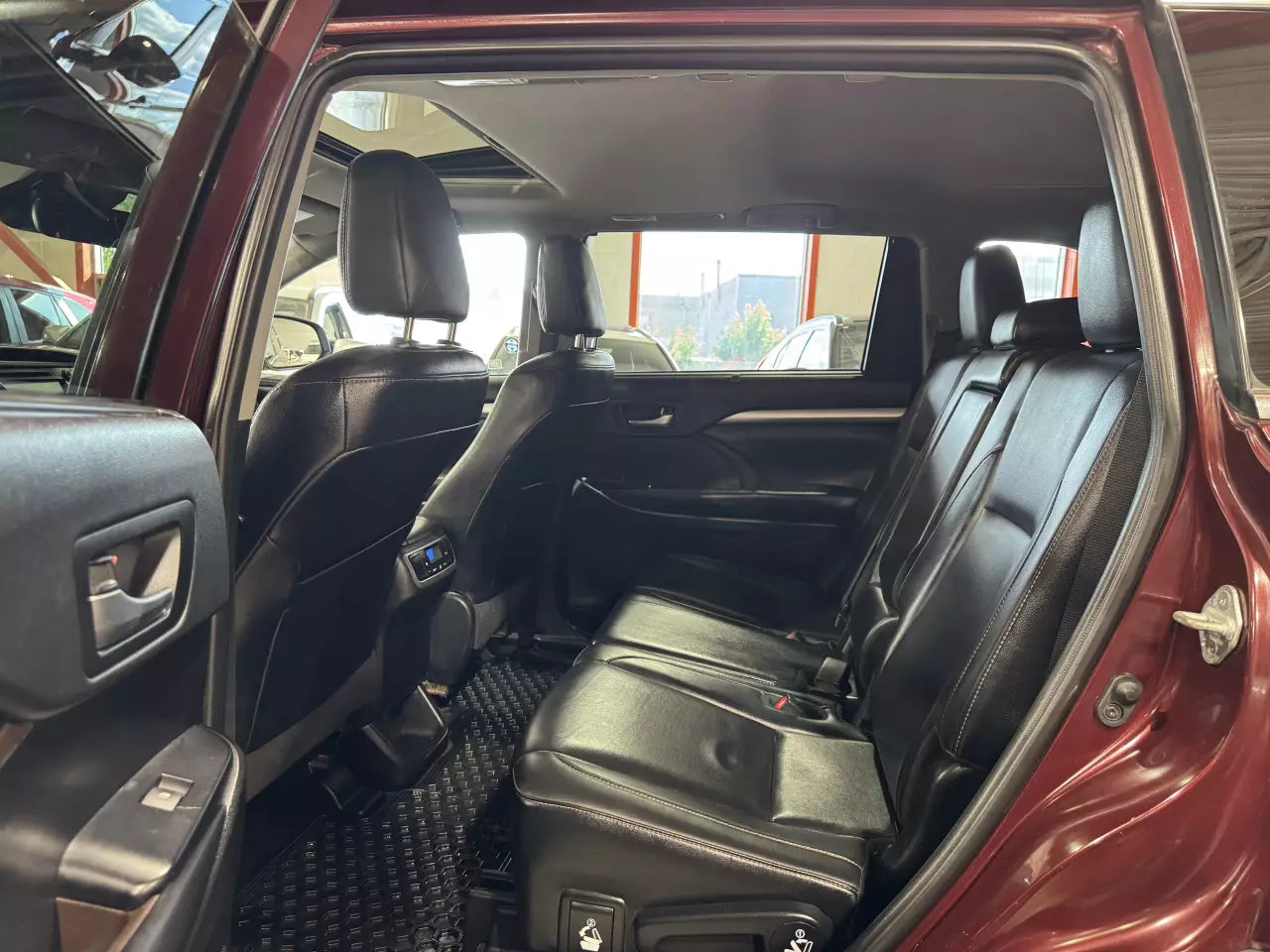 TOYOTA HIGHLANDER XLE 2019