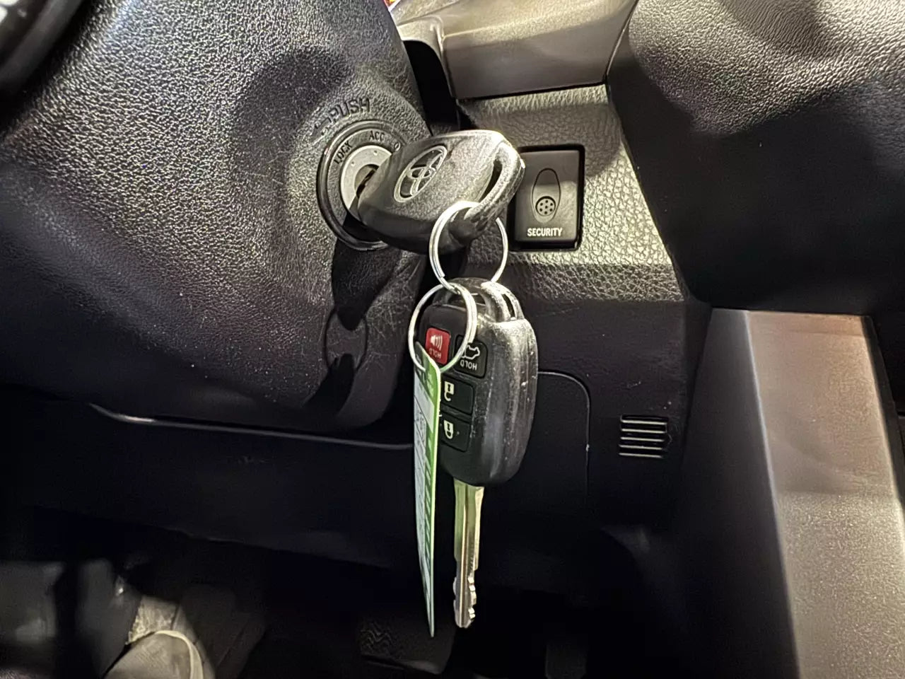 TOYOTA RAV4 XLE 2017