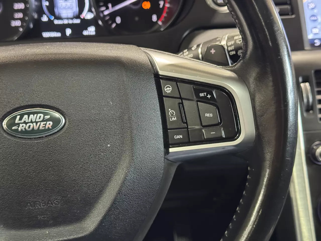 LAND ROVER DISCOVERY 2017 SPORT