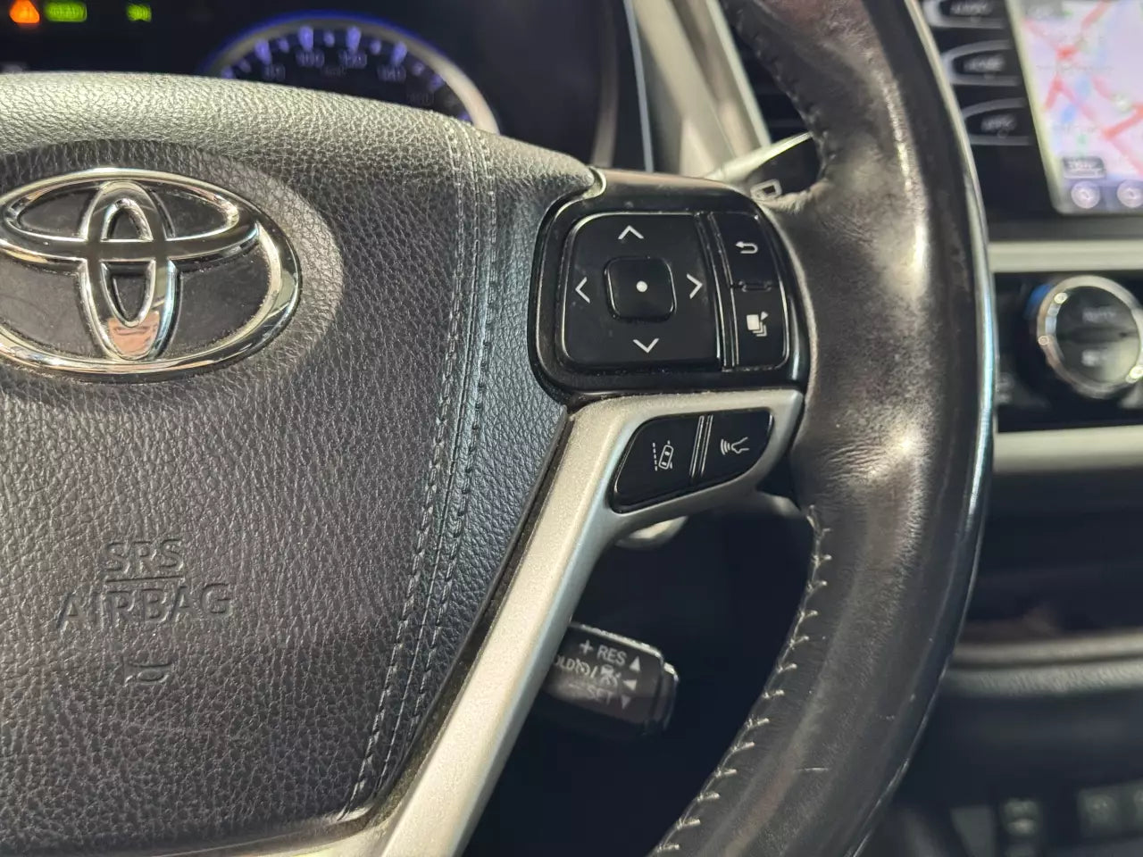 TOYOTA HIGHLANDER XLE 2019