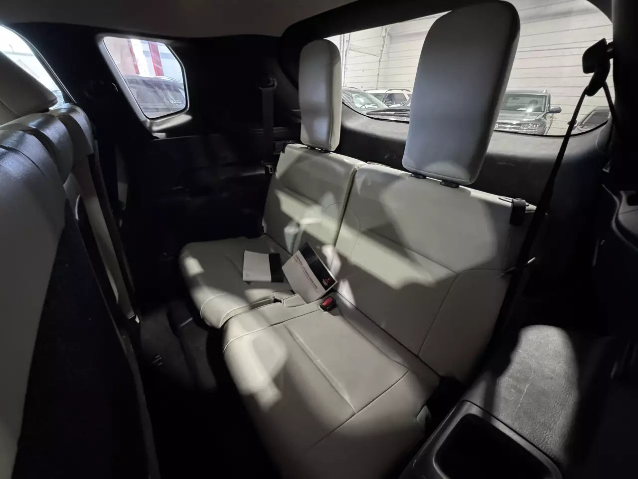 MITSUBISHI OUTLANDER 2023