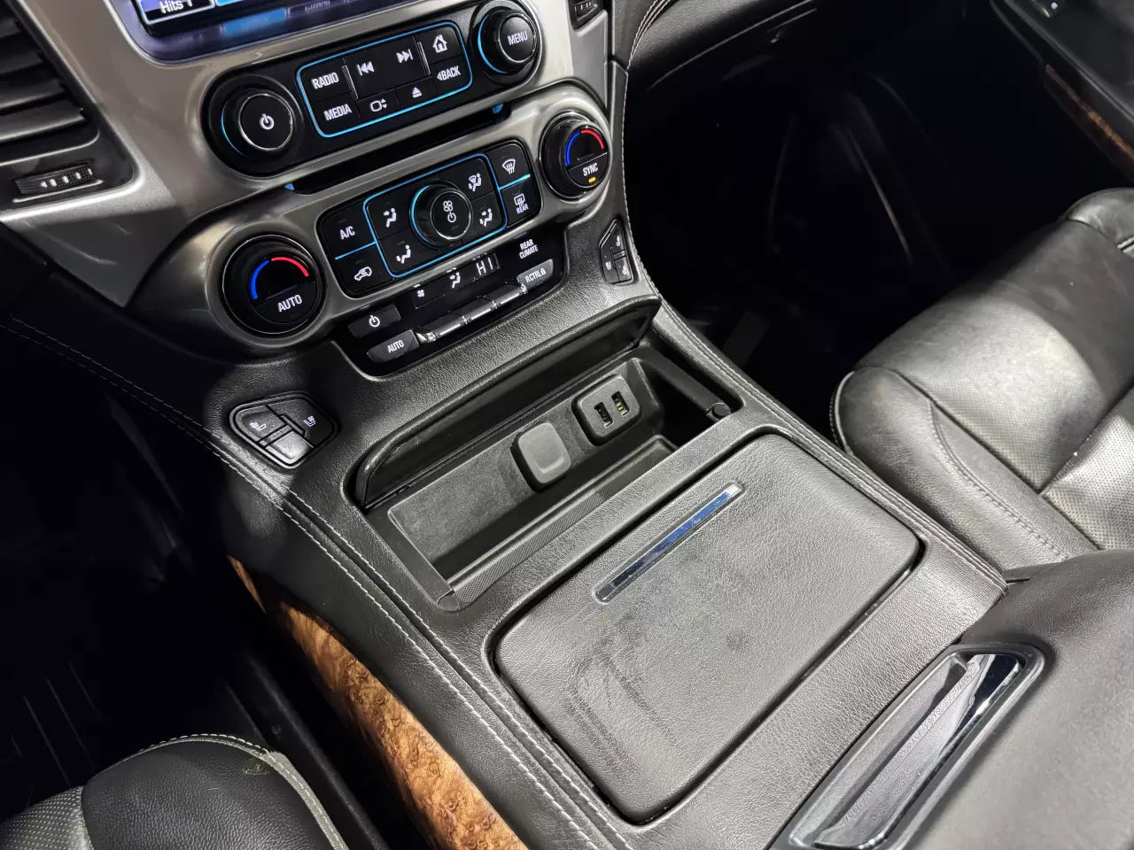 CHEVROLET TAHOE 2019